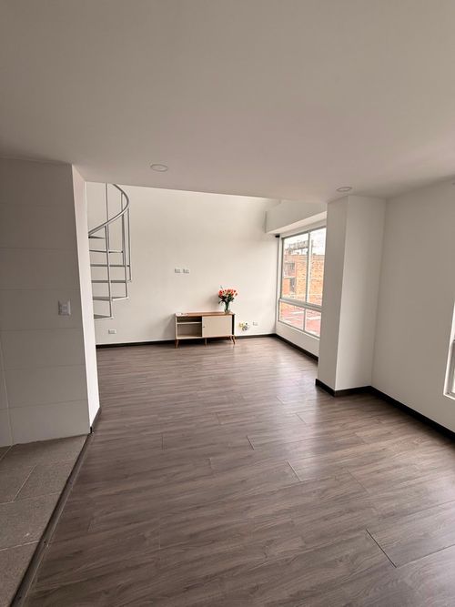 Apartamento en venta en Ciudad Berna, Bogotá · foto 10 de 19