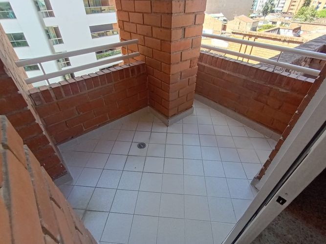 Apartamento de 3 alcobas en venta en Laureles, Medellín, 118 m² · foto 18 de 19