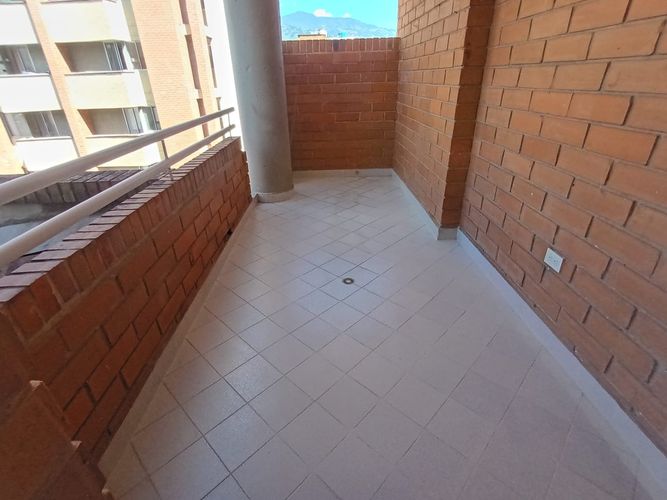 Apartamento de 3 alcobas en venta en Laureles, Medellín, 118 m² · foto 19 de 19