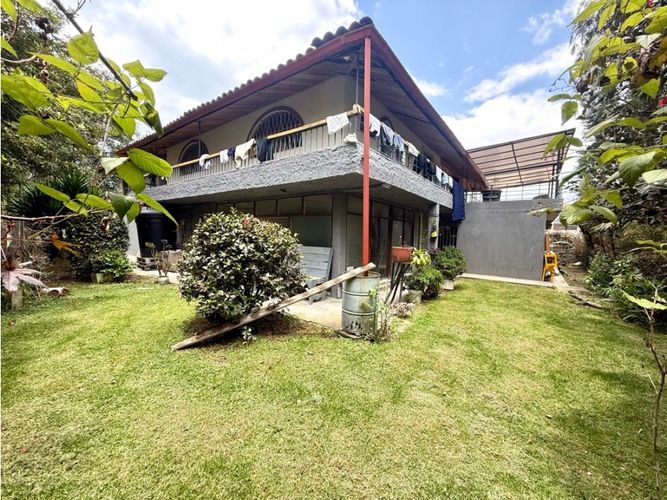 Casa de 11 alcobas en arriendo en Modigliani, Cajicá, 395 m² · foto 2 de 20