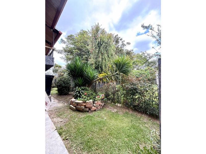 Casa de 11 alcobas en arriendo en Modigliani, Cajicá, 395 m² · foto 4 de 20