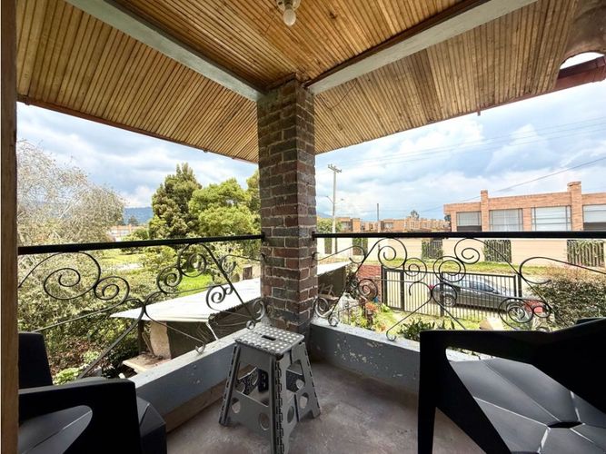 Casa de 11 alcobas en arriendo en Modigliani, Cajicá, 395 m² · foto 12 de 20