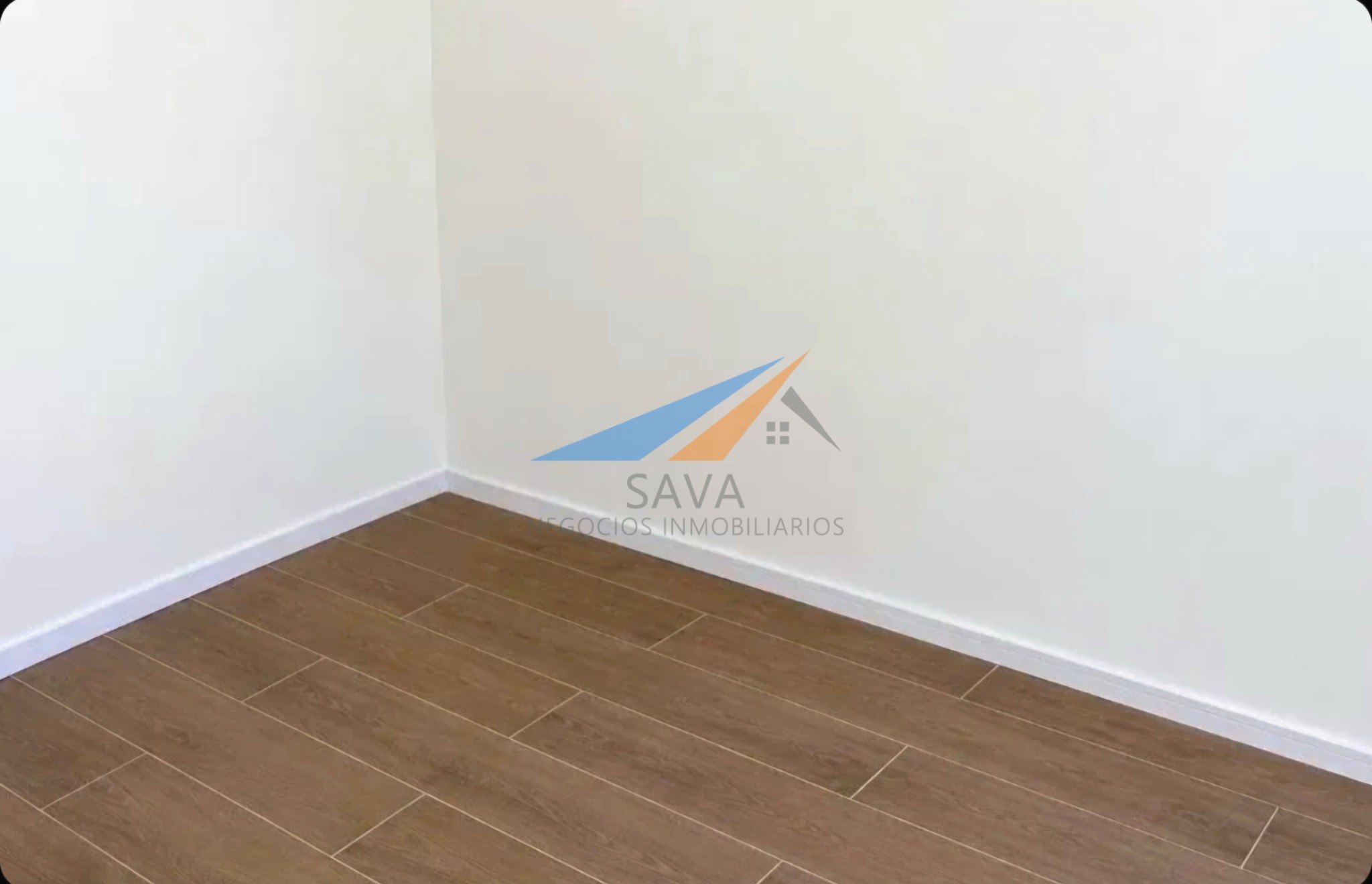 Alquiler Apartamento 2 Dormitorios en La Comercial! Sin Gastos Comunes. · Foto 6