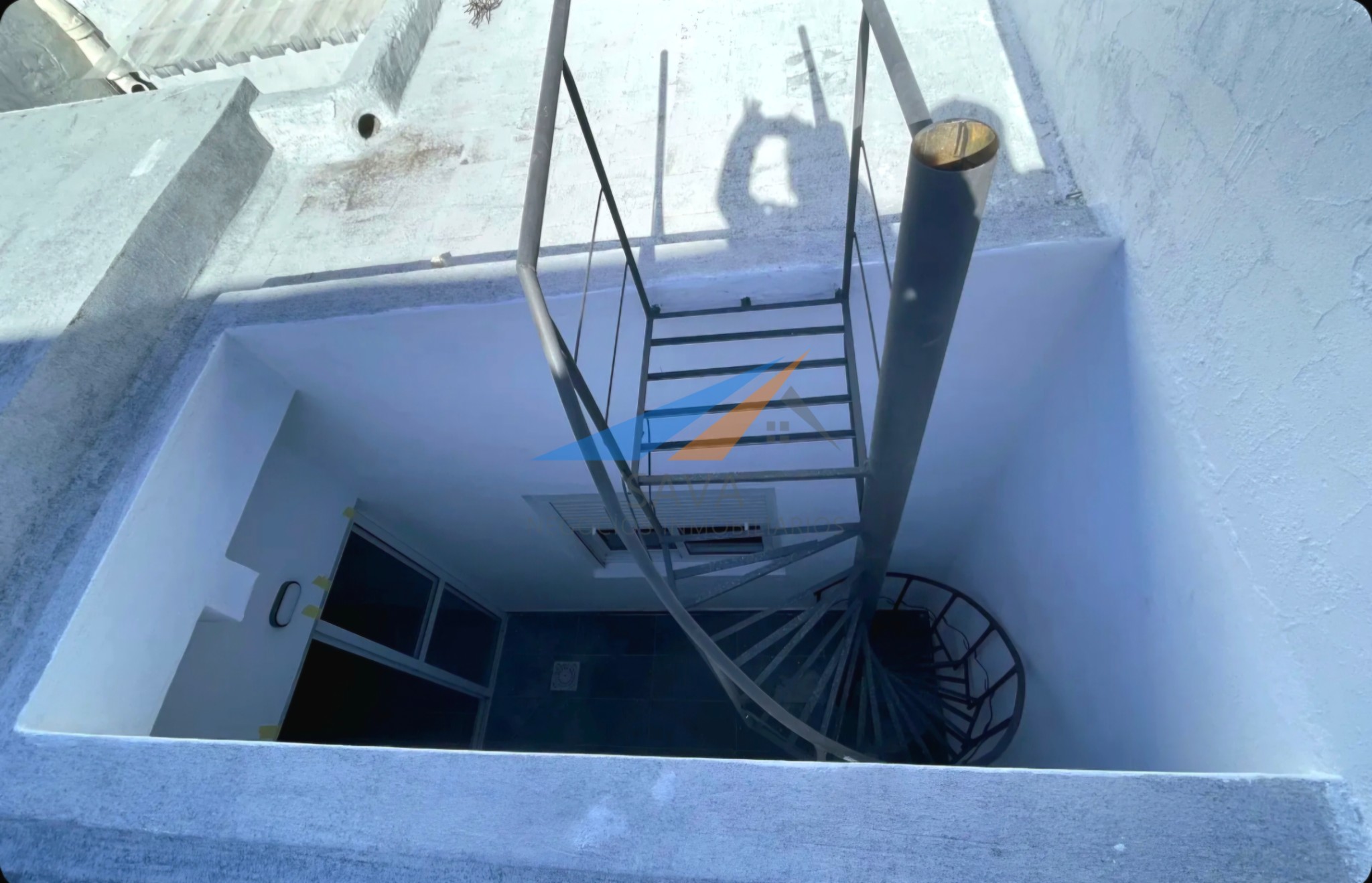 Alquiler Apartamento 2 Dormitorios en La Comercial! Sin Gastos Comunes. · Foto 9