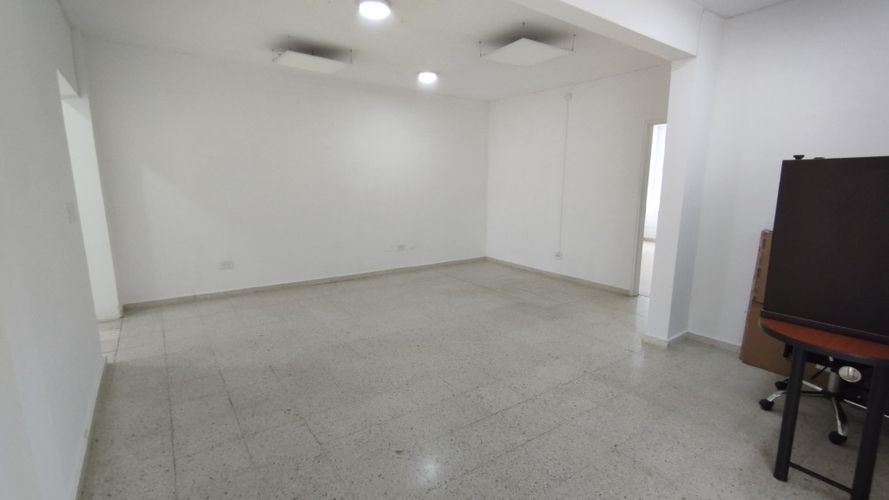 Oficina en arriendo en Santa Monica, Cali, 105 m² · foto 5 de 18
