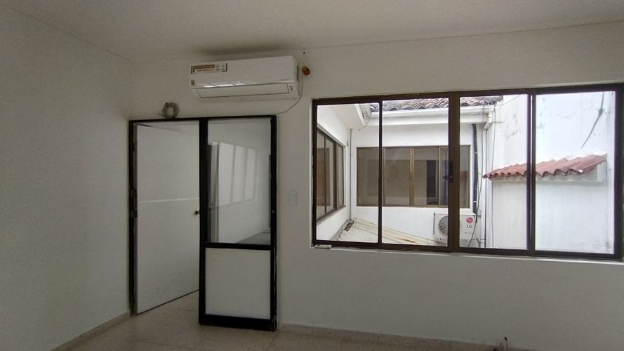 Oficina en arriendo en Santa Monica, Cali, 105 m² · foto 12 de 18