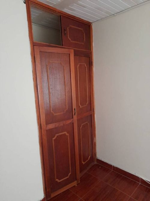 Apartamento de 3 alcobas en arriendo en San Bernardo, Medellín, 75 m² · foto 9 de 13