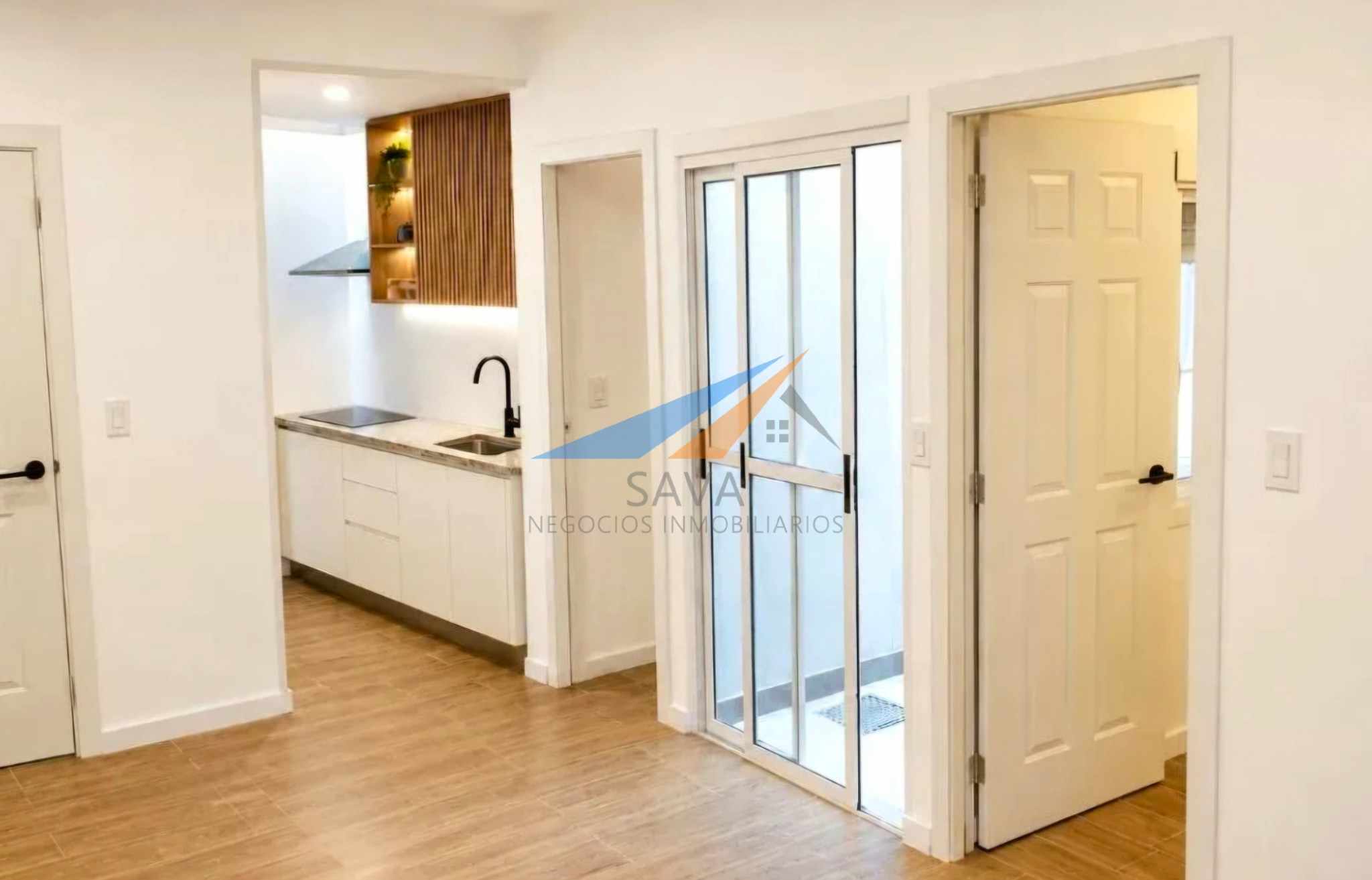 Alquiler Apartamento 2 Dormitorios en Tres Cruces! Sin Gastos Comunes.