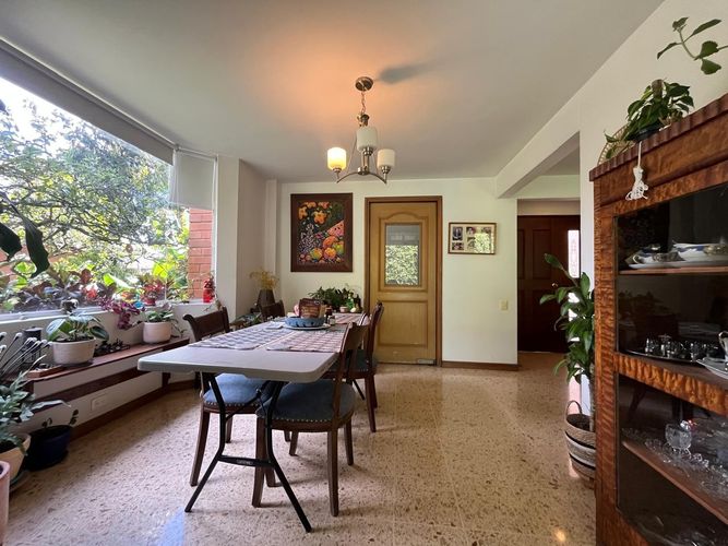 Casa de 3 alcobas en venta en El Poblado, Medellín, 260 m² · foto 7 de 20