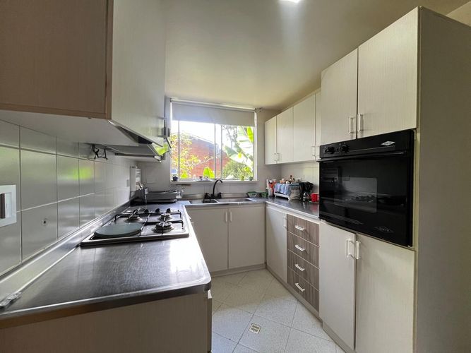 Casa de 3 alcobas en venta en El Poblado, Medellín, 260 m² · foto 12 de 20