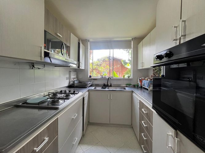 Casa de 3 alcobas en venta en El Poblado, Medellín, 260 m² · foto 15 de 20