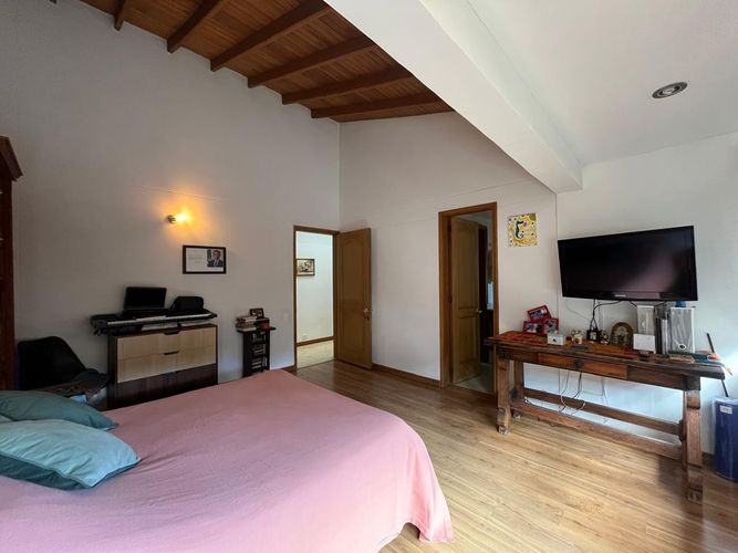 Casa de 3 alcobas en venta en El Poblado, Medellín, 260 m² · foto 19 de 20