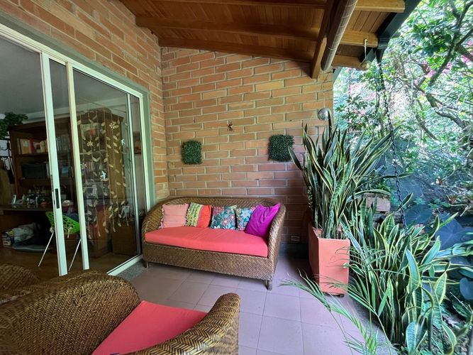 Casa de 3 alcobas en venta en El Poblado, Medellín, 260 m² · foto 20 de 20