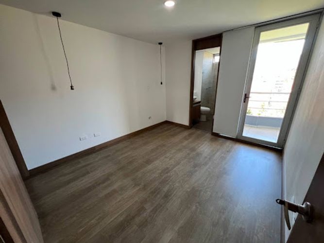 Apartamento de 3 alcobas en arriendo en Belen Malibu, Medellín, 85 m² · foto 2 de 20