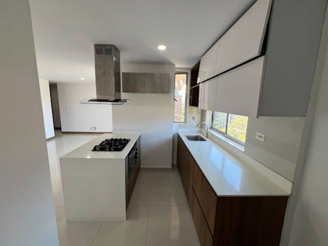 Apartamento de 3 alcobas en arriendo en Belen Malibu, Medellín, 85 m² · foto 6 de 20