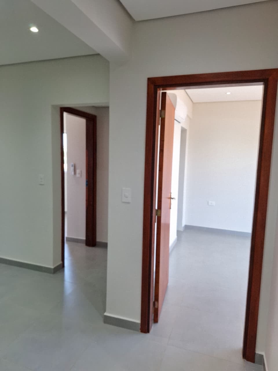 ALQUILO DEPARTAMENTO DE 3 HABITACIONES SAN LORENZO LAGUNA GRANDE — foto 3