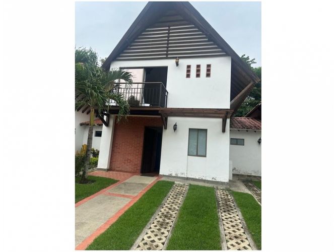 Casa de 4 alcobas en venta en Medellín, 300 m² · foto 1 de 24