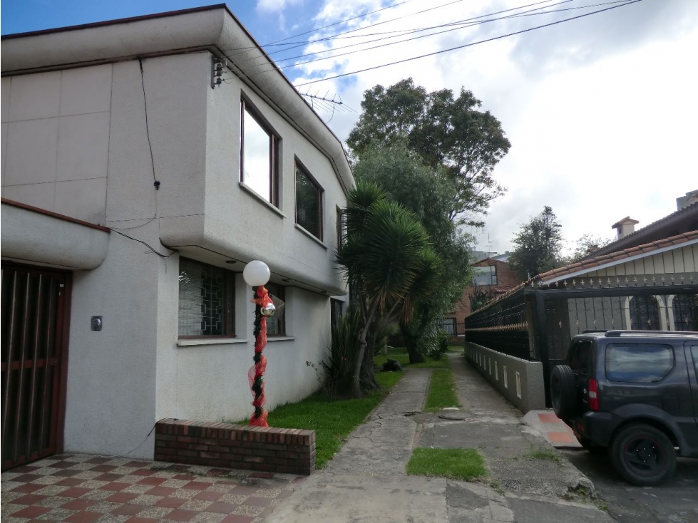 Casa en venta en Santa Barbara Central, Bogotá · foto 2 de 22