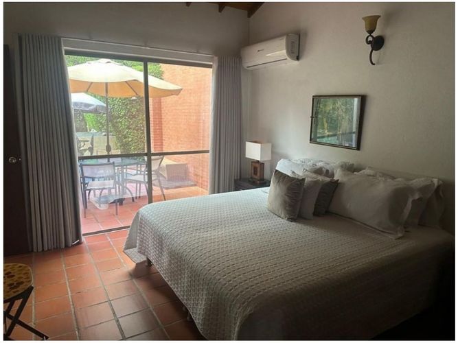 Casa de 4 alcobas en venta en Medellín, 300 m² · foto 12 de 24