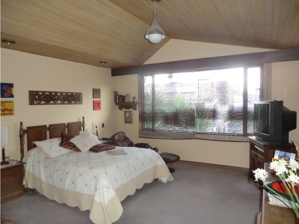 Casa en venta en Santa Barbara Central, Bogotá · foto 15 de 22