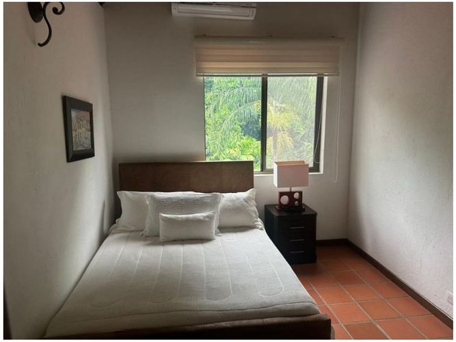 Casa de 4 alcobas en venta en Medellín, 300 m² · foto 17 de 24