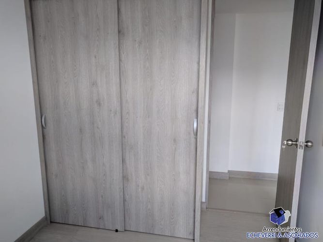 Apartamento de 3 alcobas en venta en Las Antillas, Envigado, 70 m² · foto 7 de 10