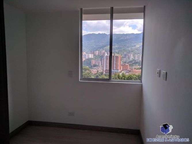 Apartamento de 3 alcobas en venta en Las Antillas, Envigado, 70 m² · foto 8 de 10
