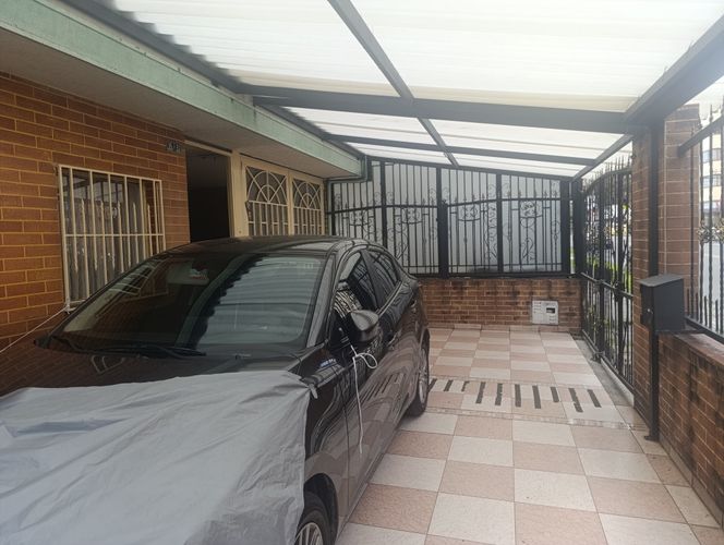 Casa de 4 alcobas en venta en Nicolas De Federman, Bogotá, 206 m² · foto 3 de 24