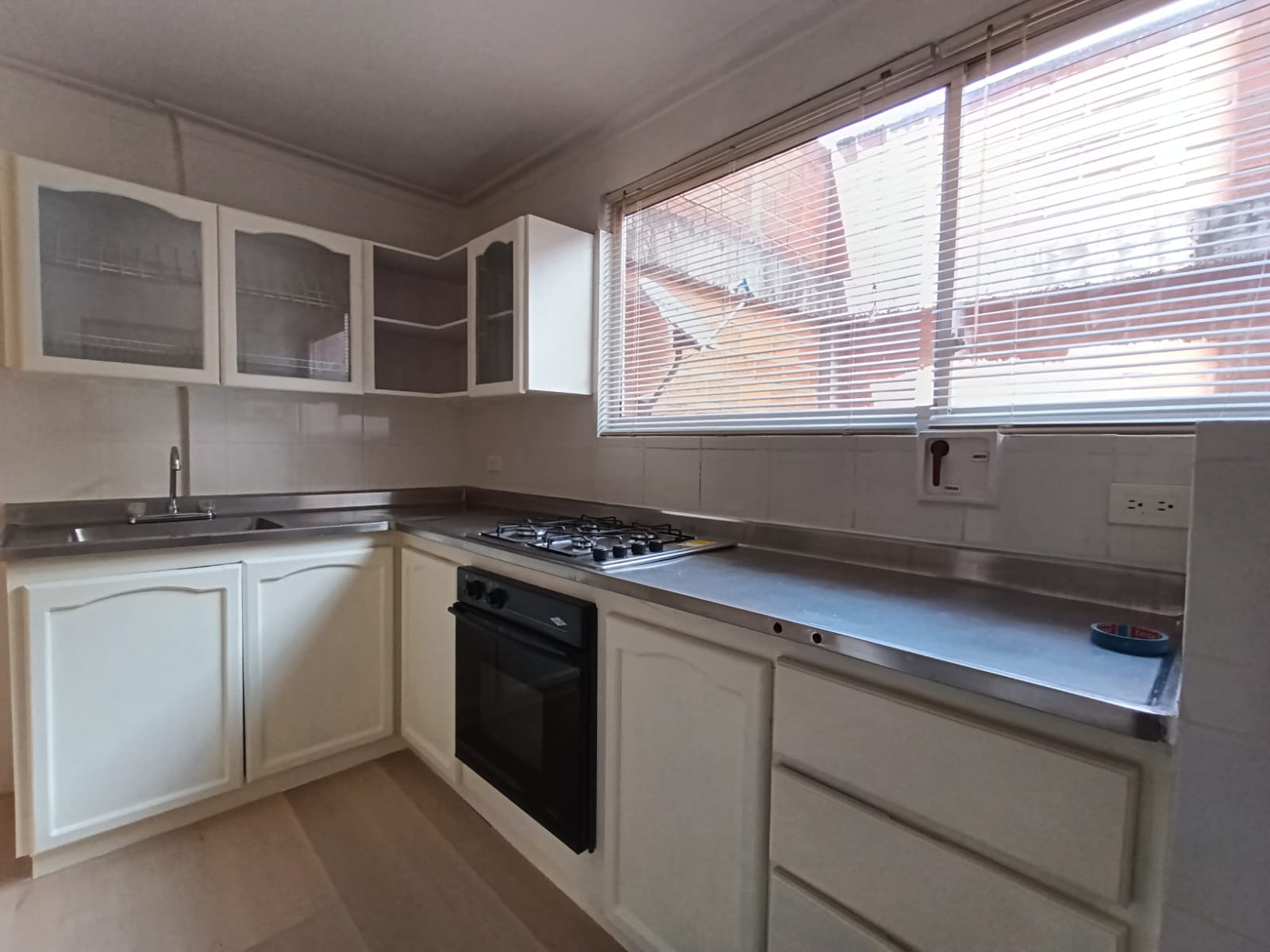 Apartamento en arriendo en Laureles, Medellín · foto 2 de 20
