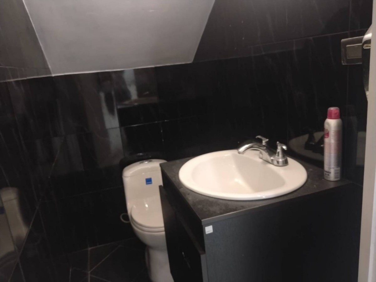 Casa en arriendo en La Magnolia, Envigado · foto 16 de 24