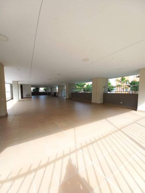 Apartamento de 2 alcobas en venta en Picaleña Y Mirolindo, Ibagué, 42 m² · foto 20 de 24