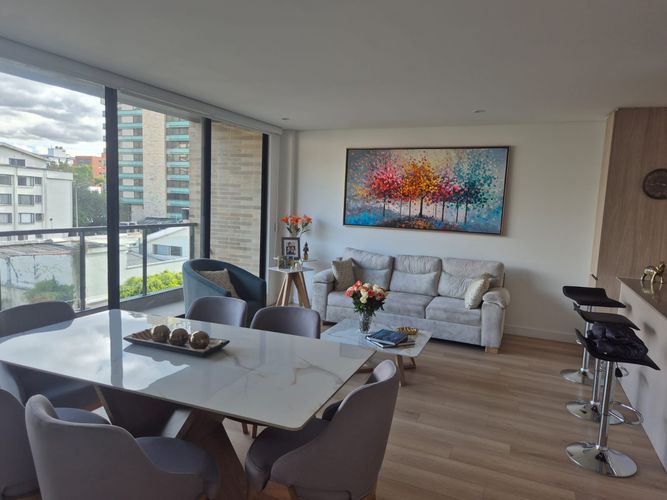 Apartamento de 2 alcobas en venta en Chico Norte, Bogotá, 117 m² · foto 4 de 19