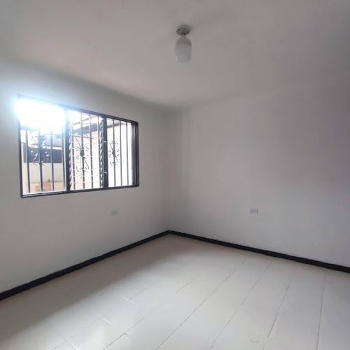 Casa de 5 alcobas en venta en Centro, Rionegro, 200 m² · foto 16 de 19