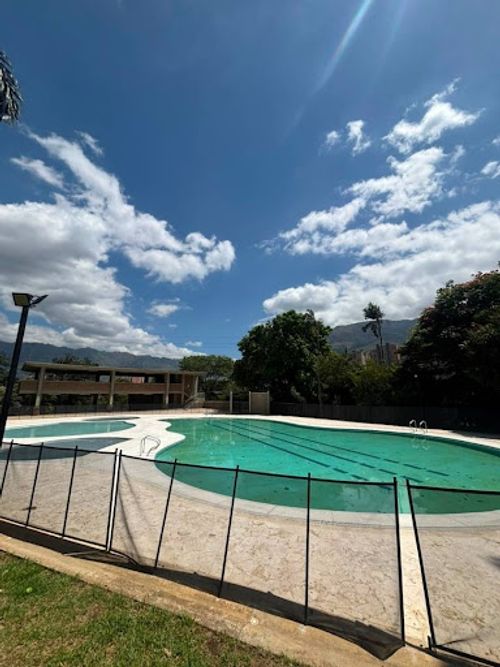 Apartamento de 3 alcobas en venta en Buenos Aires, Bello, 54 m² · foto 14 de 14