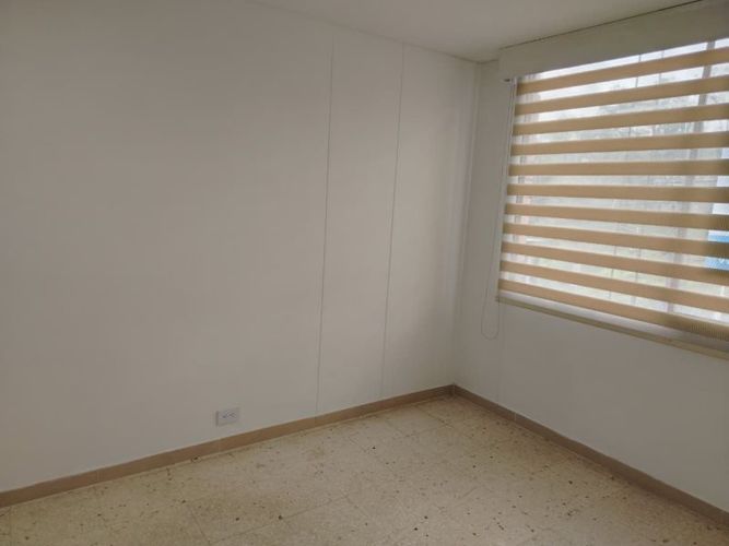 Apartamento de 3 alcobas en arriendo en El Castillo, Medellín, 120 m² · foto 9 de 18
