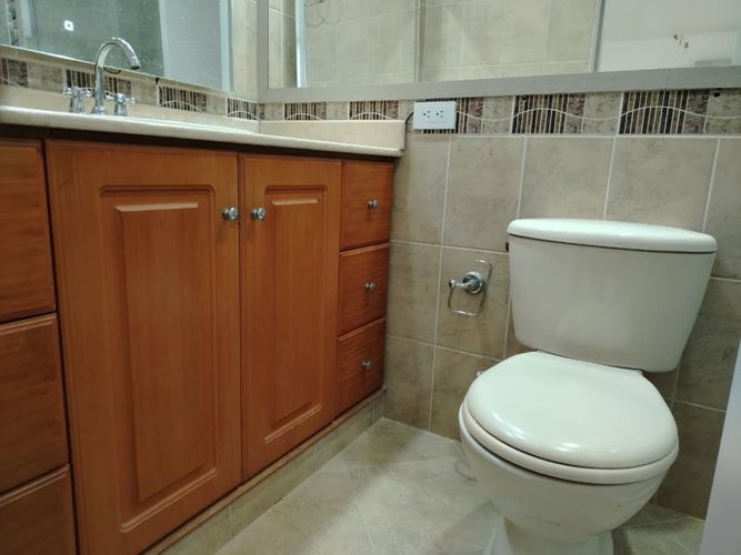 Apartamento de 3 alcobas en arriendo en El Castillo, Medellín, 120 m² · foto 16 de 18