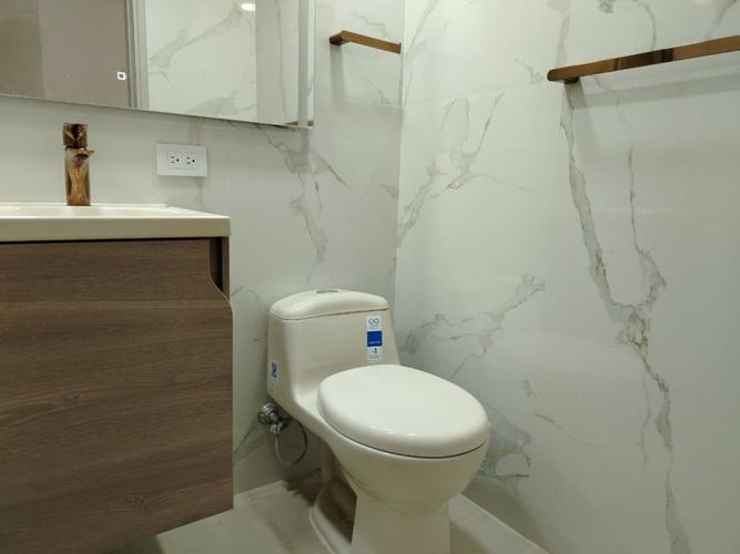 Apartamento de 3 alcobas en arriendo en El Castillo, Medellín, 120 m² · foto 17 de 18