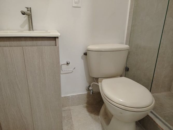 Apartamento de 3 alcobas en arriendo en El Castillo, Medellín, 120 m² · foto 18 de 18