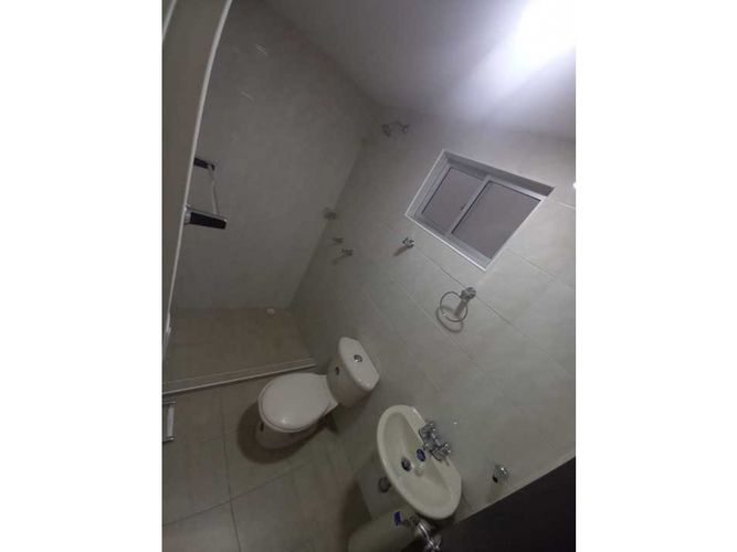 Local en venta en Los Alcazares, Manizales, 41 m² · foto 4 de 4