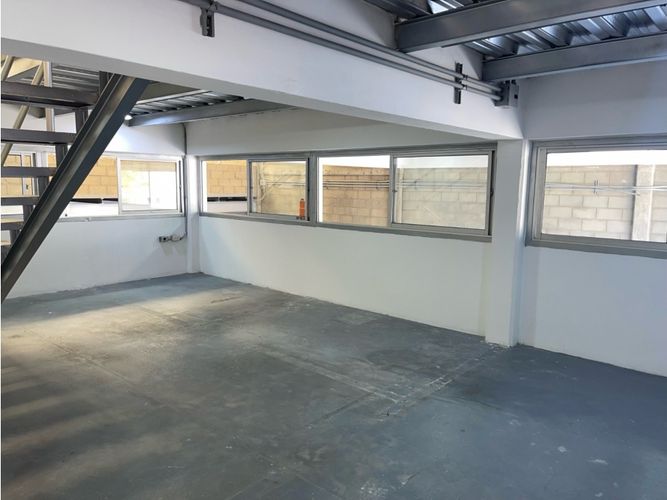 Bodega en arriendo en Abajo, Barranquilla, 911 m² · foto 4 de 10