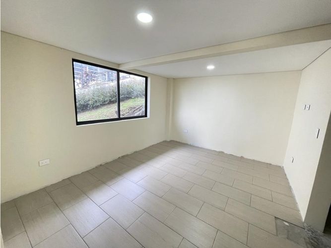 Casa de 4 alcobas en venta en Cn. Villa De Circasia, Armenia, 325 m² · foto 5 de 14