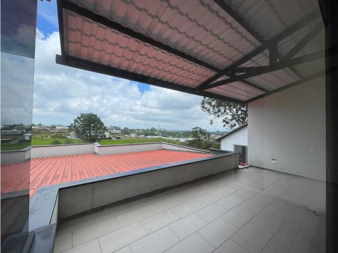 Casa de 4 alcobas en venta en Cn. Villa De Circasia, Armenia, 325 m² · foto 8 de 14