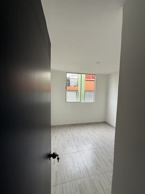 Apartamento de 3 alcobas en venta en Primero De Mayo, Cali, 62 m² · foto 4 de 13