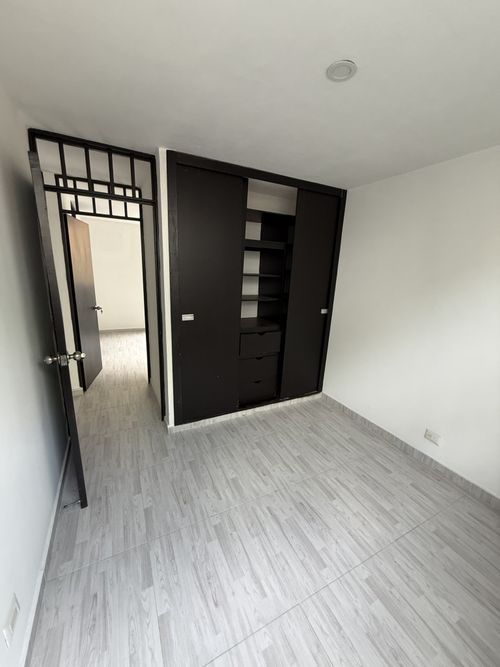 Apartamento de 3 alcobas en venta en Primero De Mayo, Cali, 62 m² · foto 12 de 13