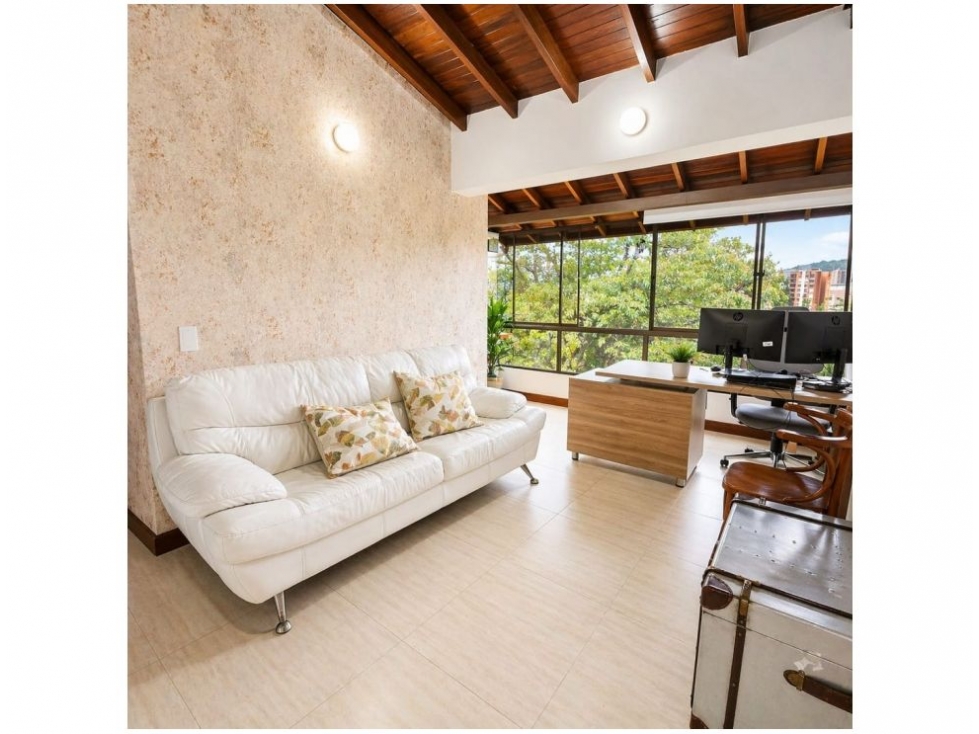 Casa en venta en El Poblado, Medellín 4