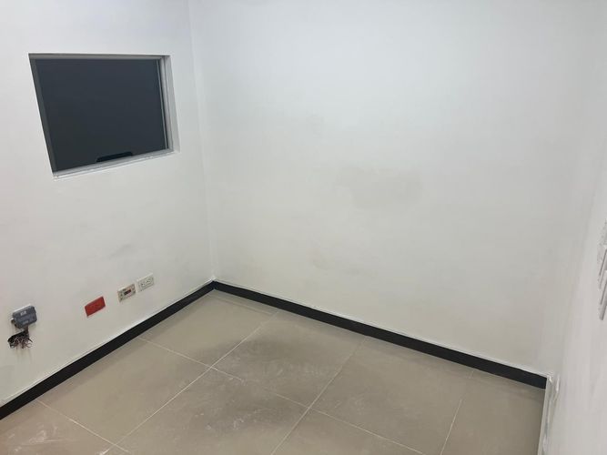 Oficina en arriendo en Conjunto Residencial Isla Fuerta, Envigado, 152 m² · foto 13 de 16
