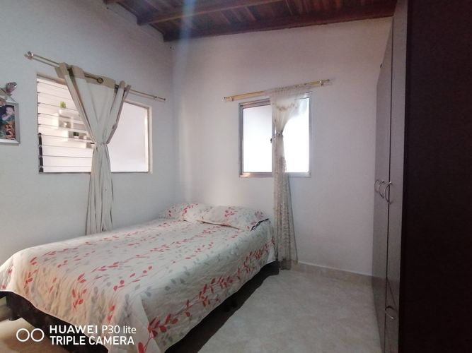 Casa de 3 alcobas en venta en Manrique Central, Medellín, 74 m² · foto 6 de 19
