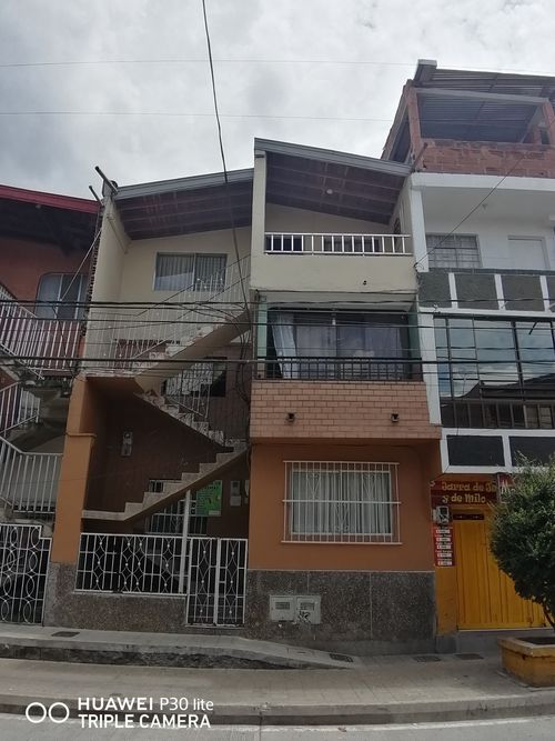 Casa de 3 alcobas en venta en Manrique Central, Medellín, 74 m² · foto 19 de 19