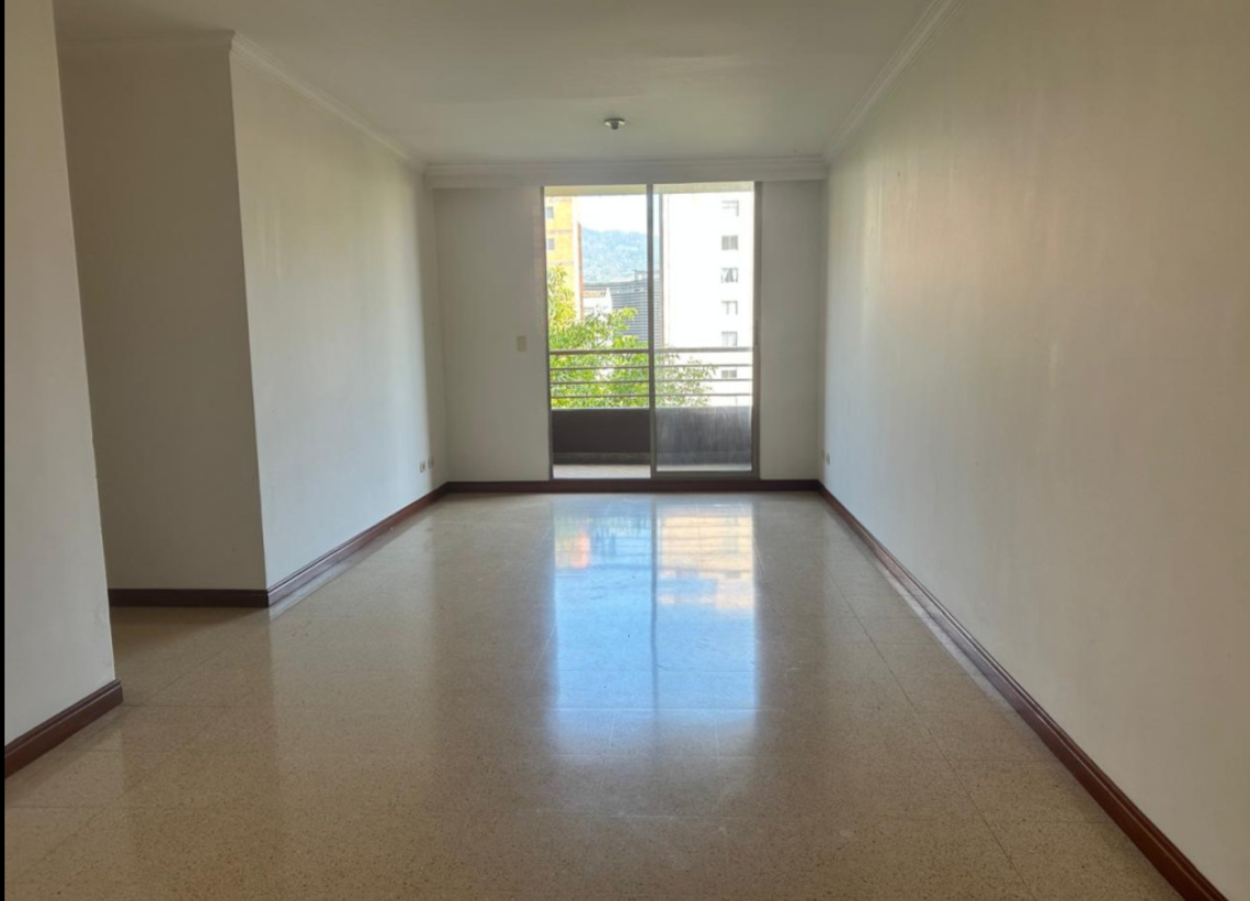 Apartamento en venta en El Portal, Envigado · foto 3 de 16
