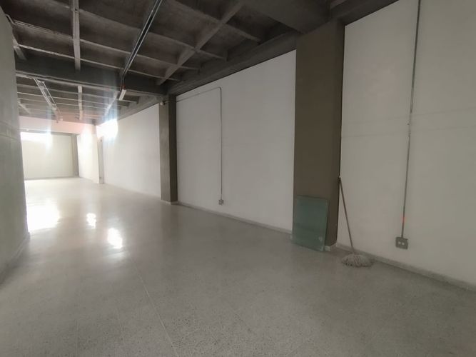 Bodega en arriendo en Belén, Medellín, 180 m² · foto 18 de 20